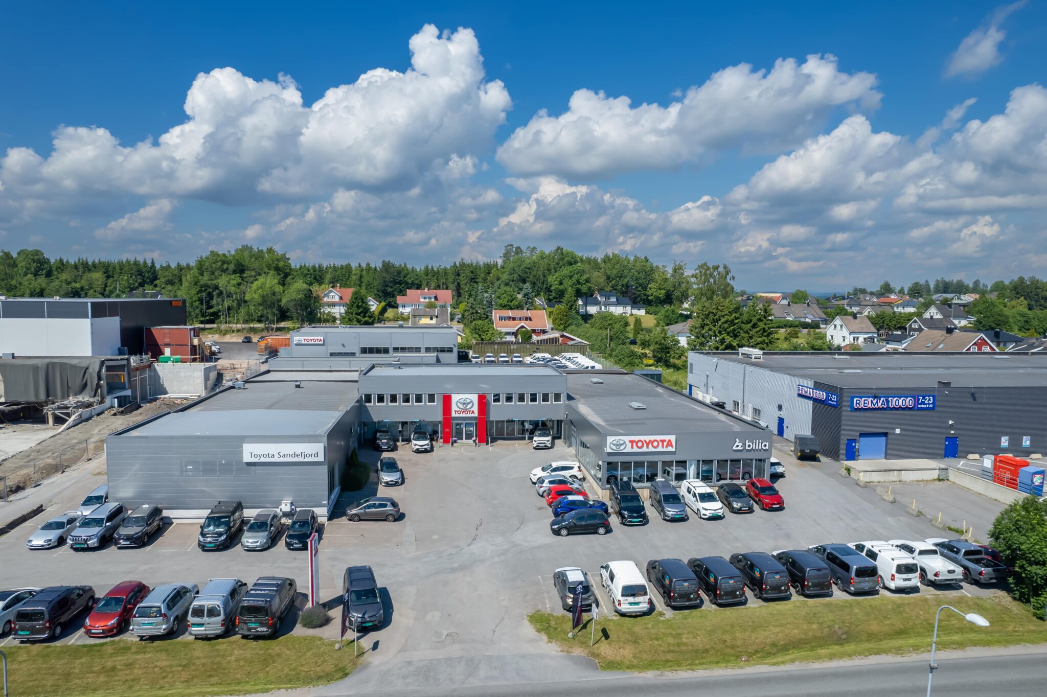 pindsleveien-15-og-17-toyota-sandefjord-funnemark-eiendom-as
